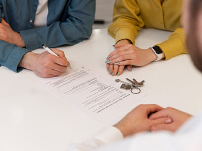 Análisis de Riesgos Legales en la Inversión de Bienes Raíces